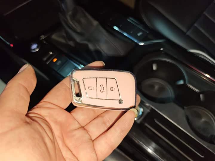 Фото 9 - Volkswagen Passat