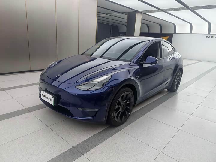 Фото 1 - Tesla Model Y