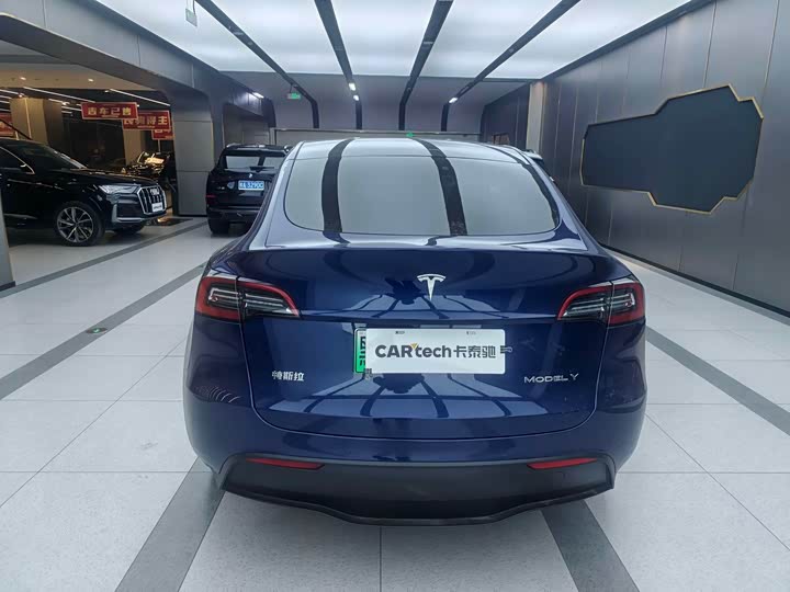 Фото 7 - Tesla Model Y