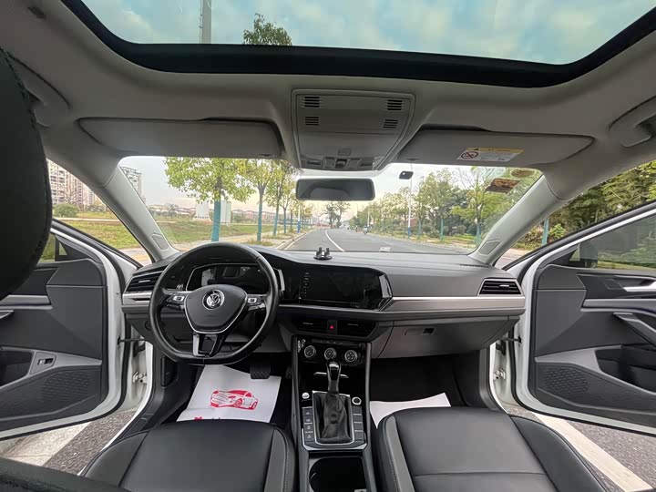 Фото 18 - Volkswagen Sagitar L