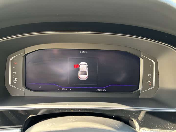 Фото 11 - Volkswagen Passat