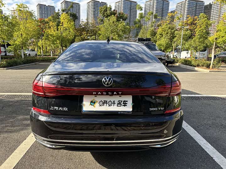 Фото 5 - Volkswagen Passat
