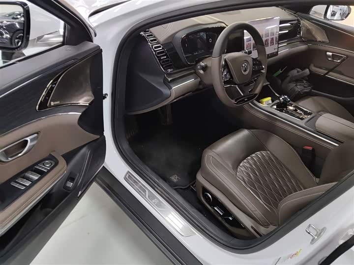 Фото 16 - BYD Han