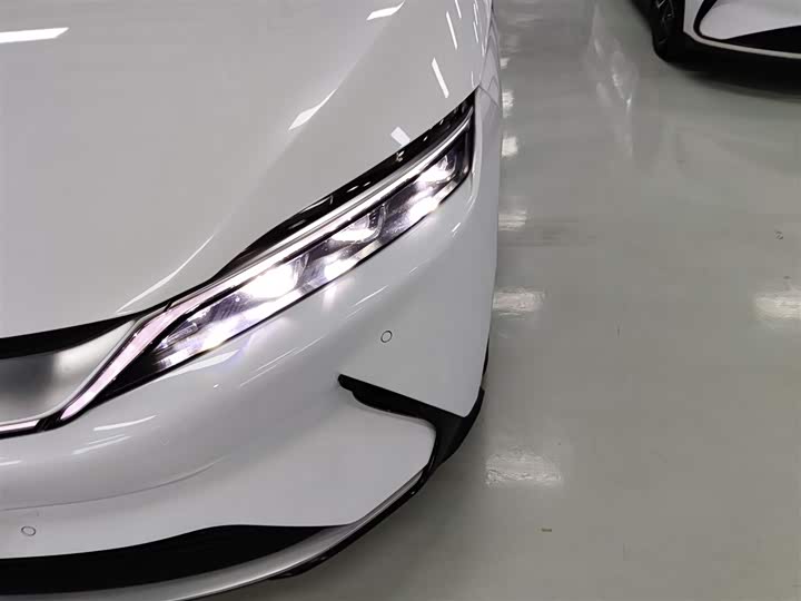 Фото 24 - BYD Han