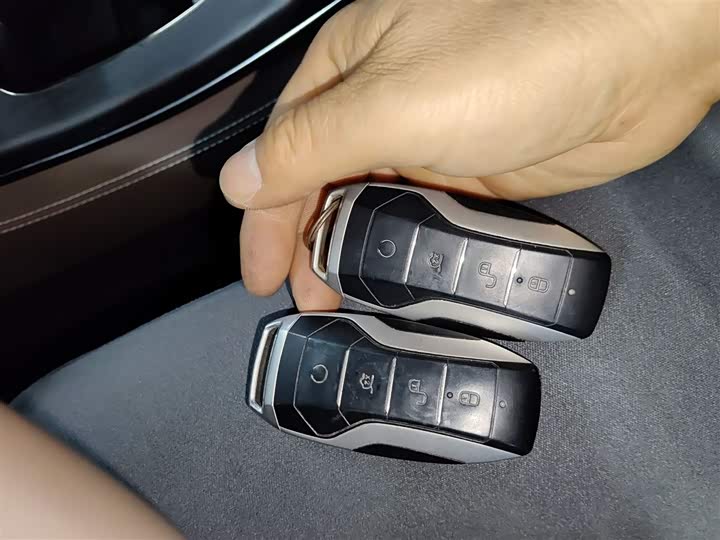 Фото 9 - BYD Han