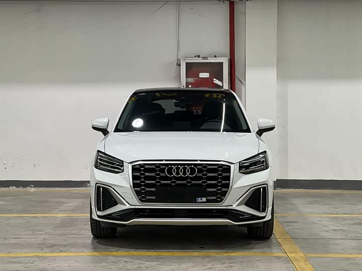 Фото 2 - Audi Q2L