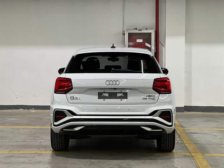 Фото 6 - Audi Q2L
