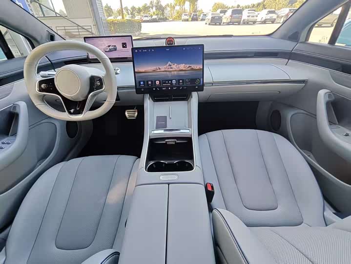 Фото 10 - Luxeed S7