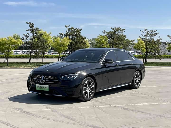 Фото 1 - Mercedes-Benz E-Class Hybrid