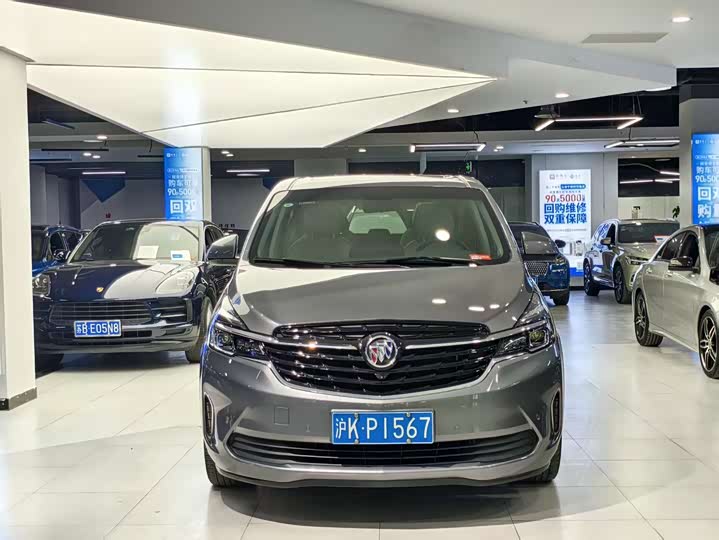 Фото 1 - Buick GL8 ES