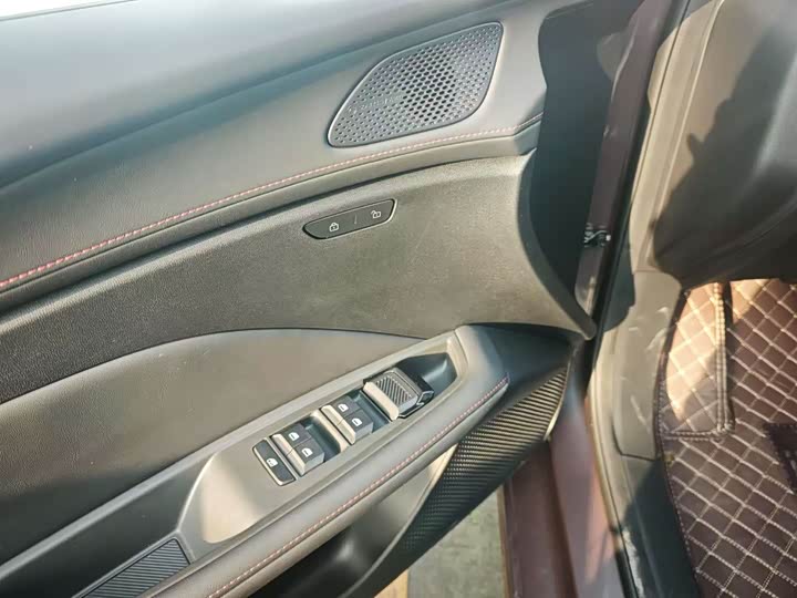 Фото 26 - MG Motor 5