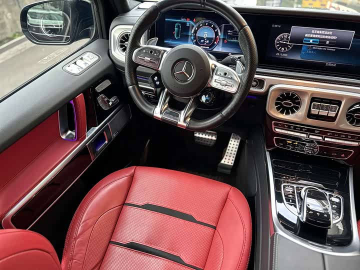 Фото 17 - Mercedes-Benz G-Class AMG