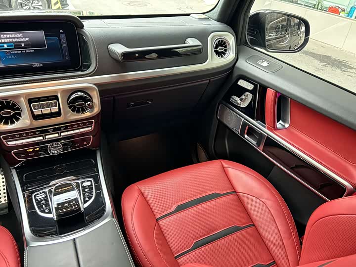 Фото 19 - Mercedes-Benz G-Class AMG