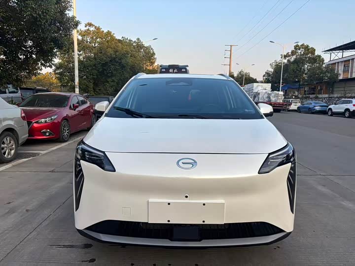 Фото 2 - GAC Aion Y