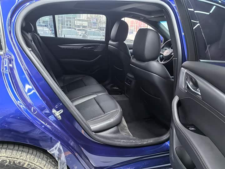 Фото 13 - Cadillac CT5