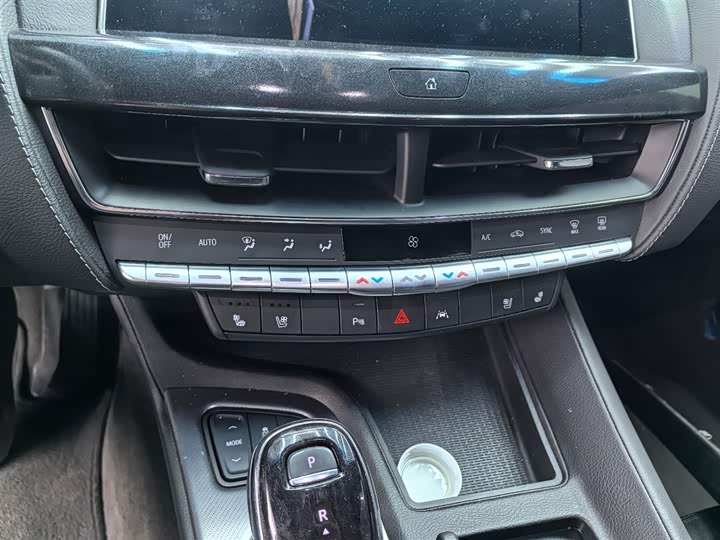 Фото 6 - Cadillac CT5