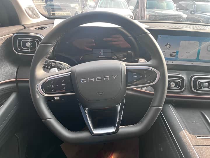 Фото 8 - Chery Tiggo 9