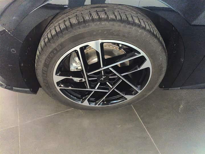 Фото 23 - XPeng F57