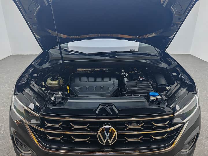 Фото 12 - Volkswagen Tayron