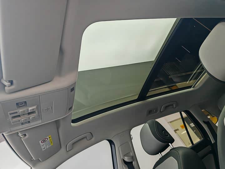 Фото 22 - Volkswagen Tayron