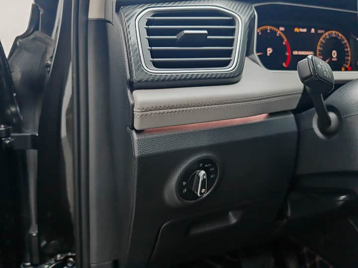 Фото 24 - Volkswagen Tayron