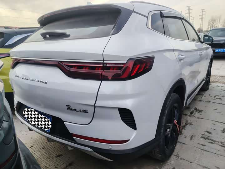 Фото 9 - BYD Song Plus