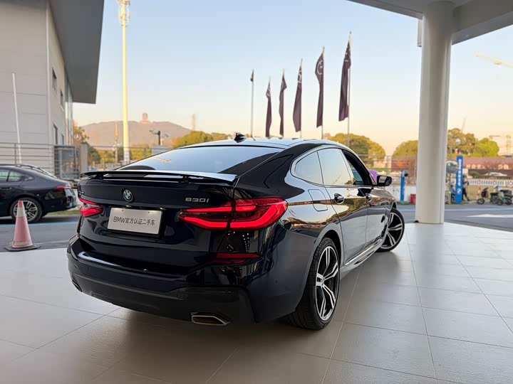 Фото 5 - BMW 6 Series GT