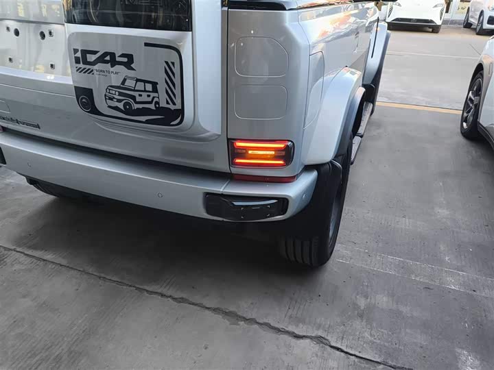 Фото 8 - Chery iCar V23