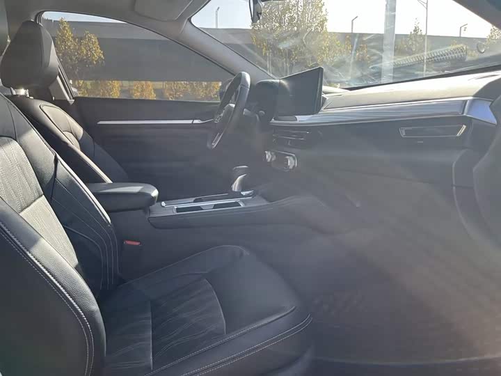 Фото 14 - Nissan Teana