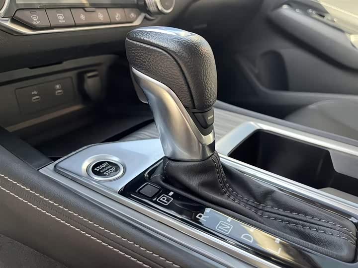 Фото 17 - Nissan Teana