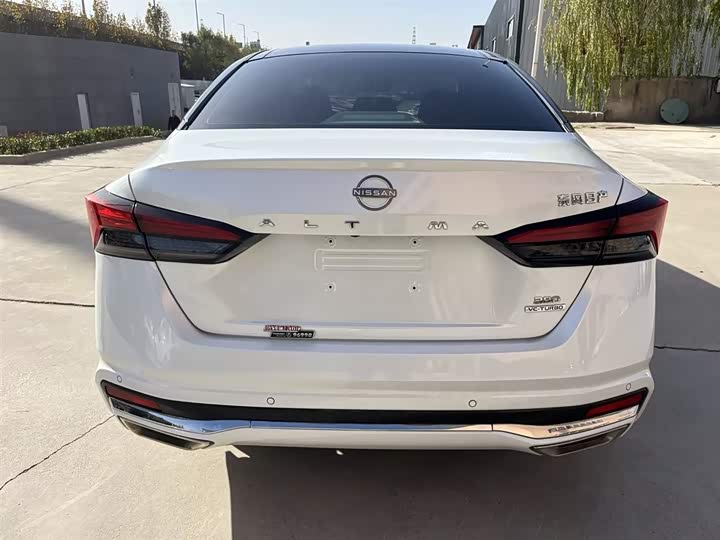 Фото 7 - Nissan Teana