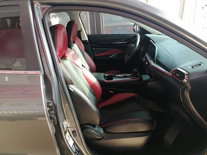 Фото 25 - Changan Oshan X5