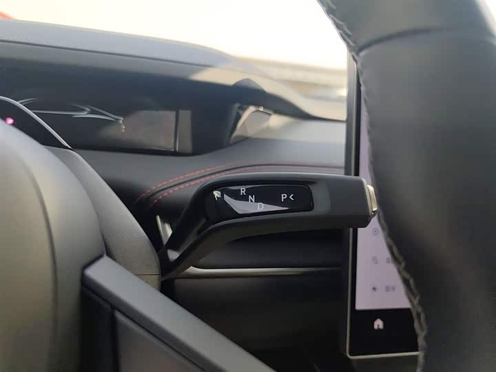 Фото 14 - Xiaomi SU7