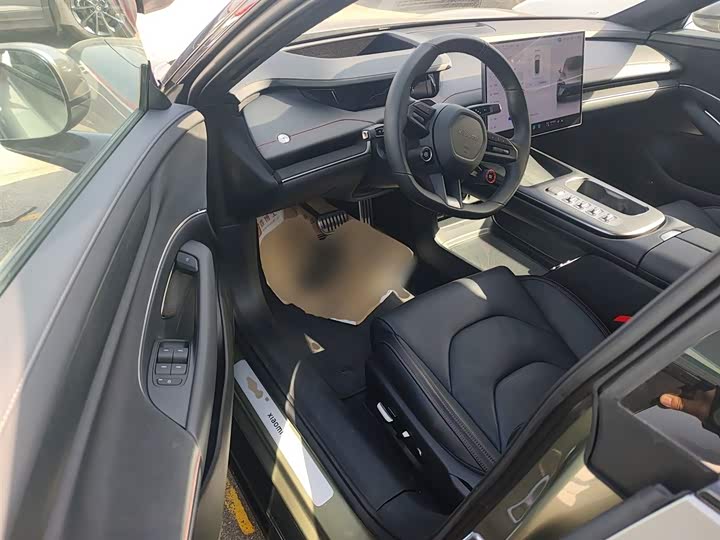 Фото 16 - Xiaomi SU7