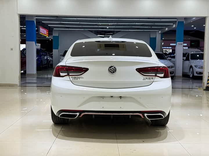 Фото 4 - Buick Regal