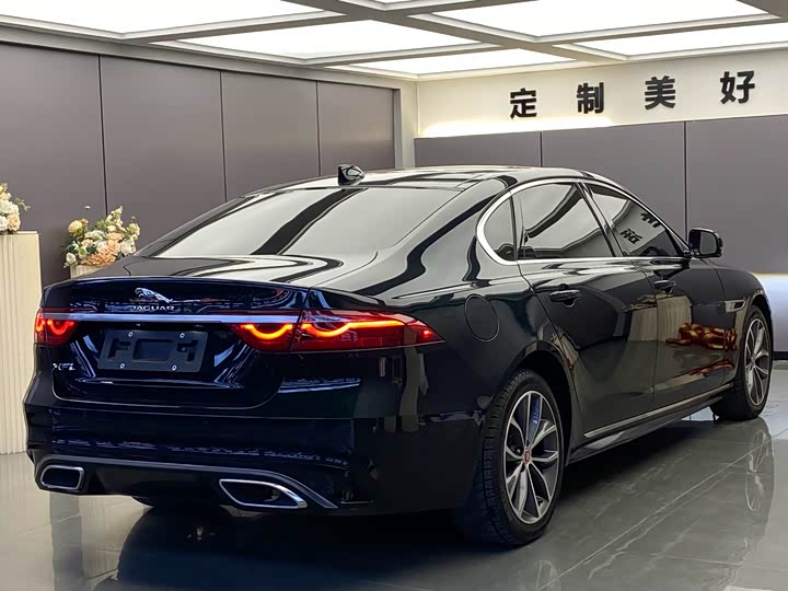 Фото 14 - Jaguar XF L