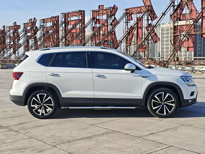 Фото 4 - Volkswagen Tharu