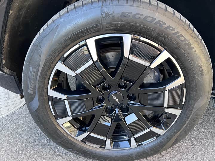 Фото 3 - BYD FangChengBao Leopard 8