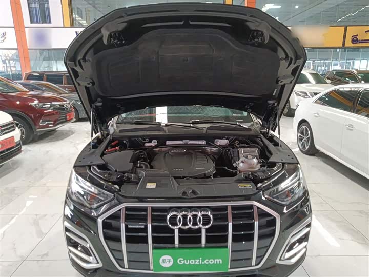 Фото 20 - Audi Q5L