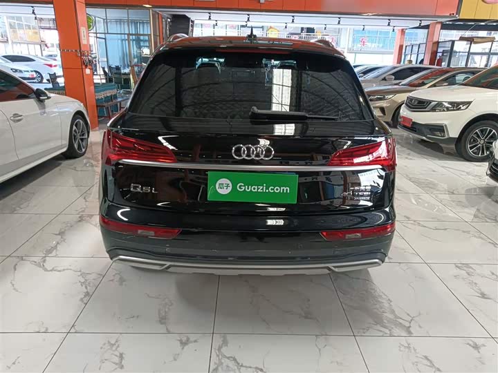Фото 6 - Audi Q5L