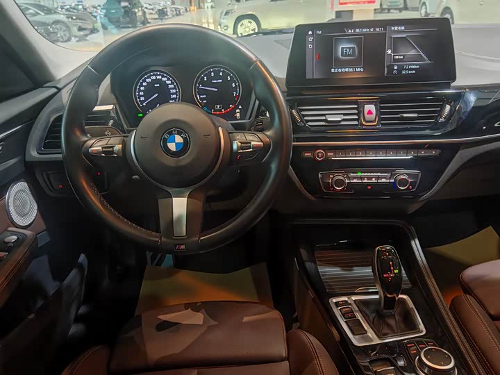 Фото 12 - BMW 1 Series