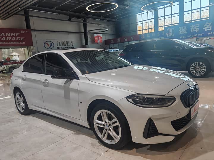 Фото 3 - BMW 1 Series