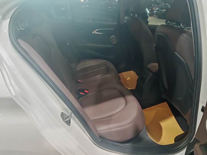 Фото 8 - BMW 1 Series