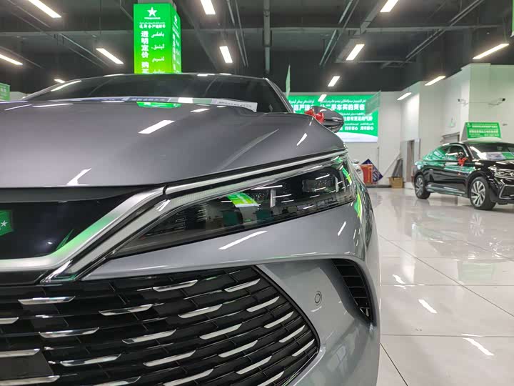 Фото 15 - BYD Qin L