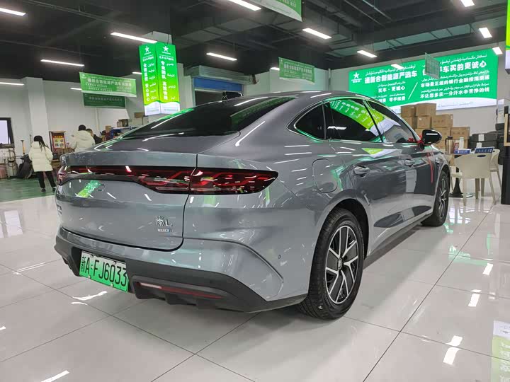 Фото 9 - BYD Qin L