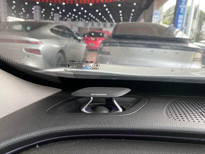 Фото 8 - XPeng P7