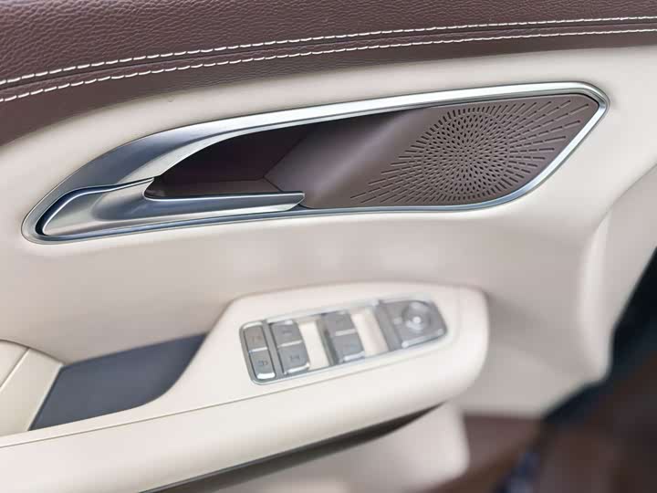 Фото 8 - Bestune M9