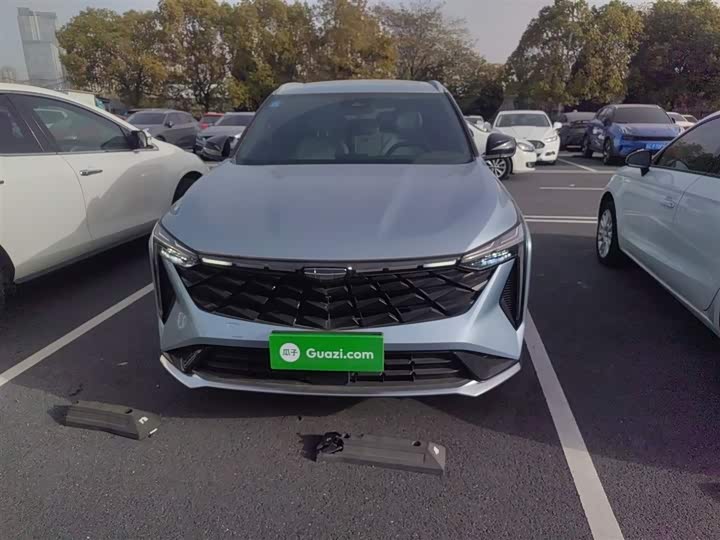 Фото 3 - Geely Atlas