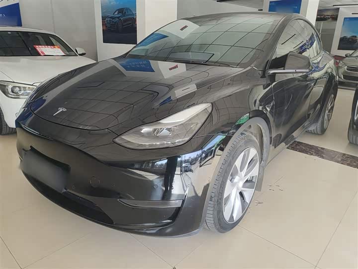 Фото 1 - Tesla Model Y