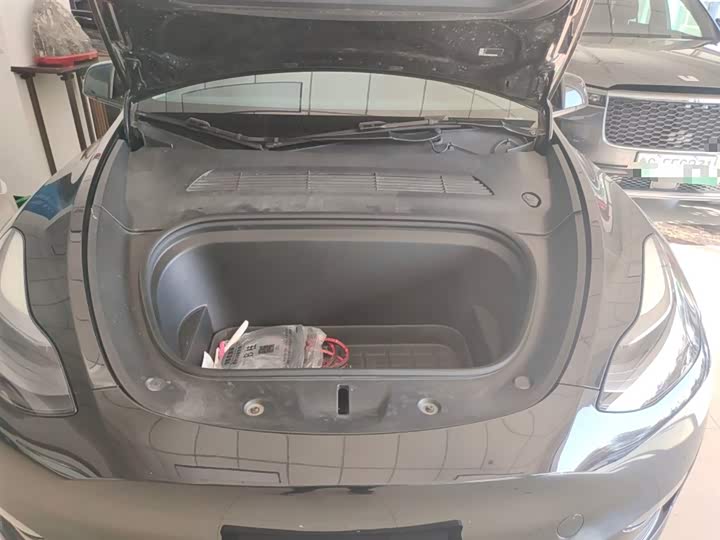 Фото 20 - Tesla Model Y